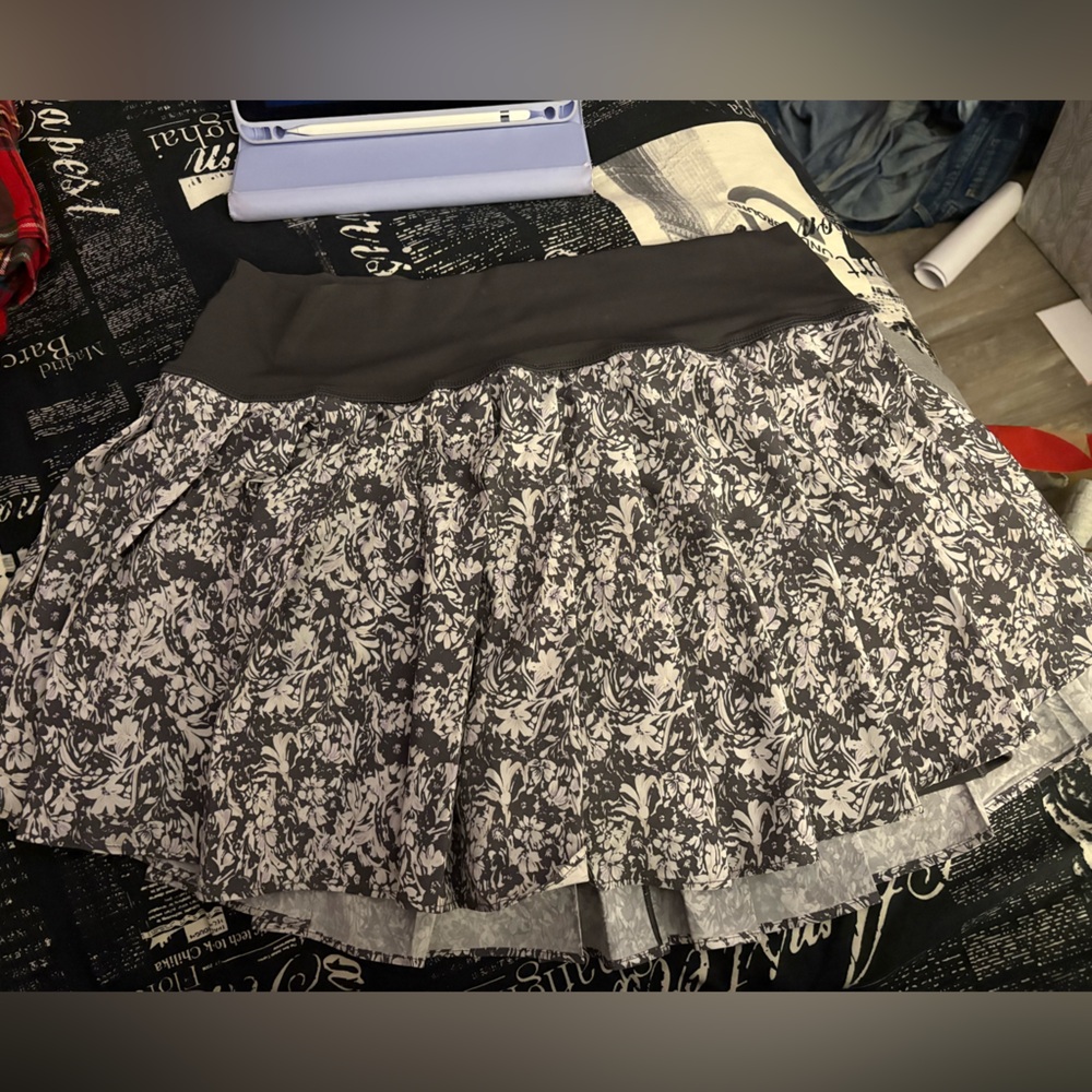 Aerie Black and White Floral A-Line Skirt